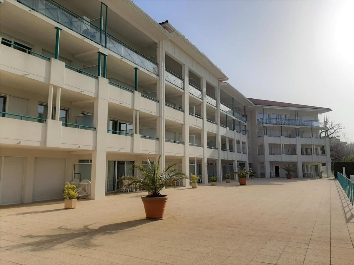 Appartement A Ciboure Avec Terrasse, Piscine Chauffee Et Parking - Ideal Golf Et Plage - Fr-1-239-551 Exterior foto