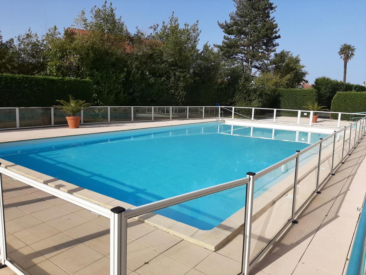 Appartement A Ciboure Avec Terrasse, Piscine Chauffee Et Parking - Ideal Golf Et Plage - Fr-1-239-551 Exterior foto